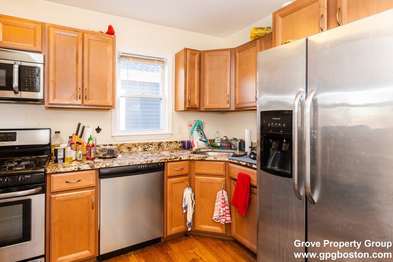 186 Calumet Street #186 - Photo 4 of 15