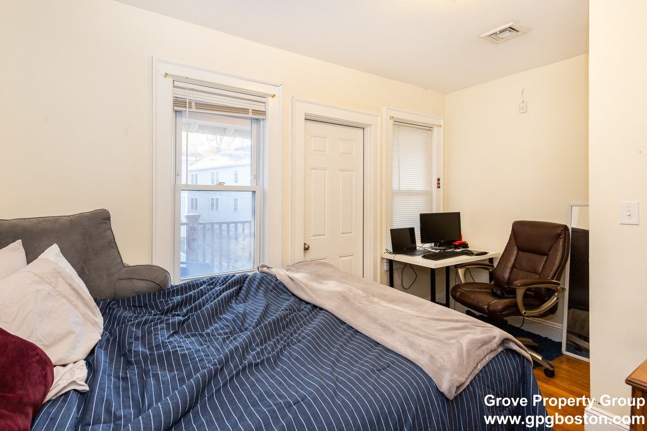 186 Calumet Street #186 - Photo 7 of 15