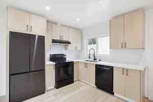 featured image of 19 Knoll Ln