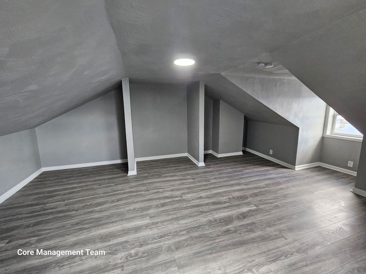 2624 Stella St - Photo 2 of 14