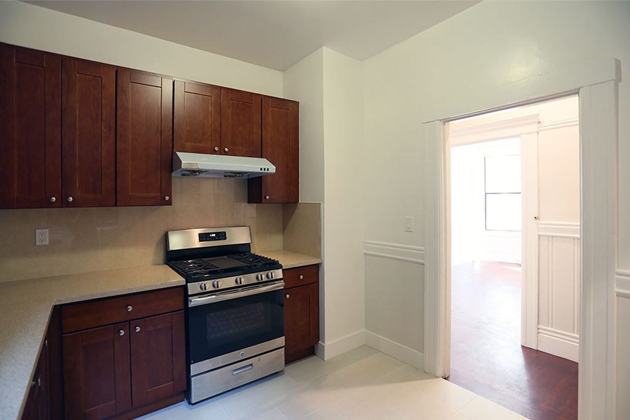 1484 California St - Photo 2 of 15