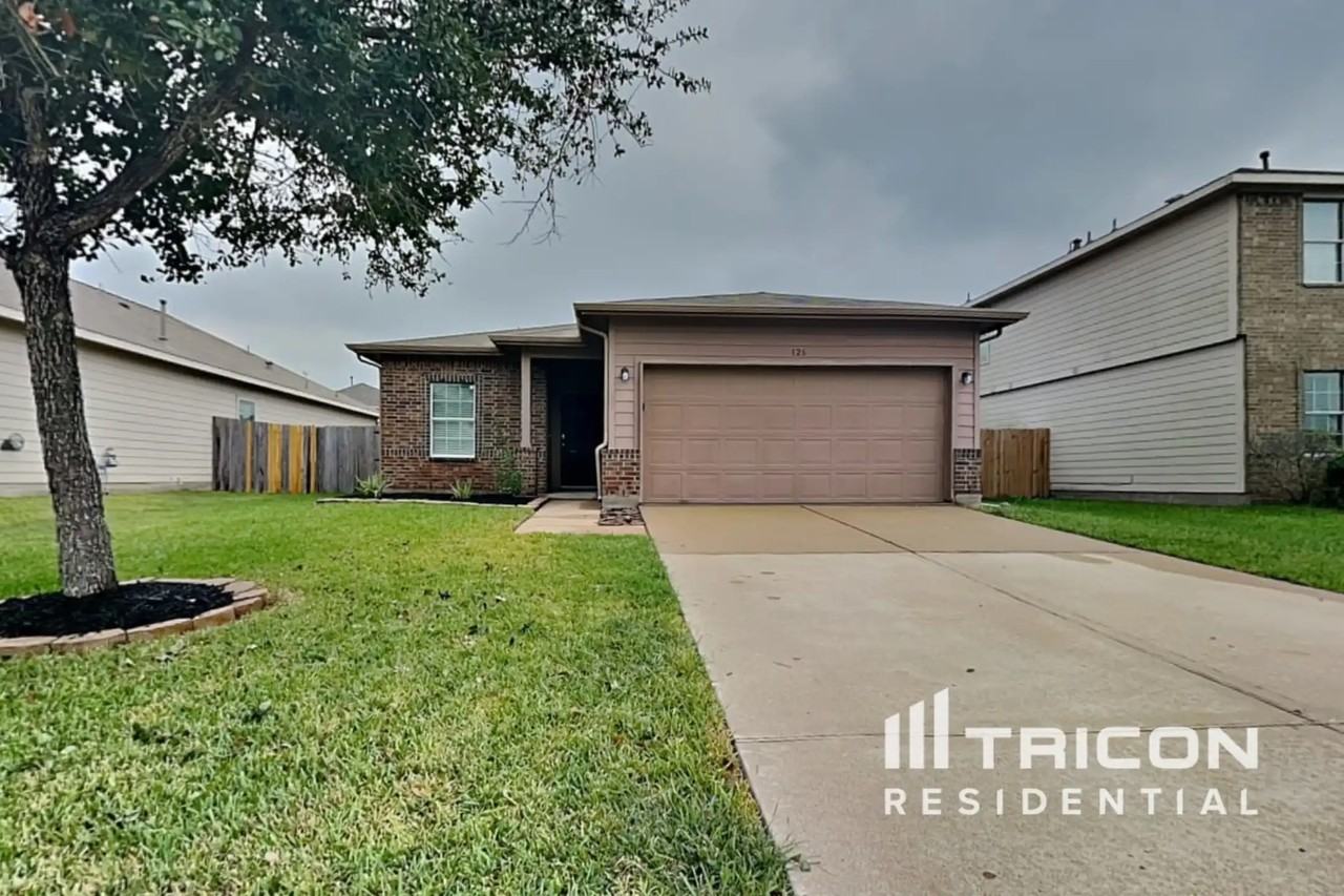 126 126 Mustang Stampede Drive La Marque TX - Photo 2 of 16