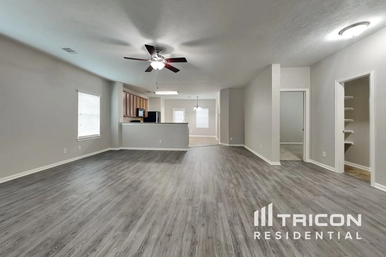 126 126 Mustang Stampede Drive La Marque TX - Photo 3 of 16