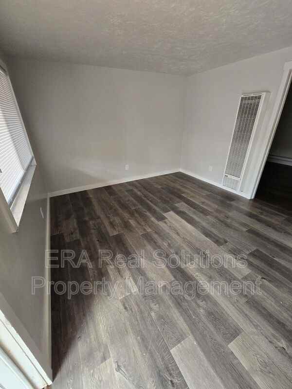 2878 Perdue Ave #C - Photo 6 of 17