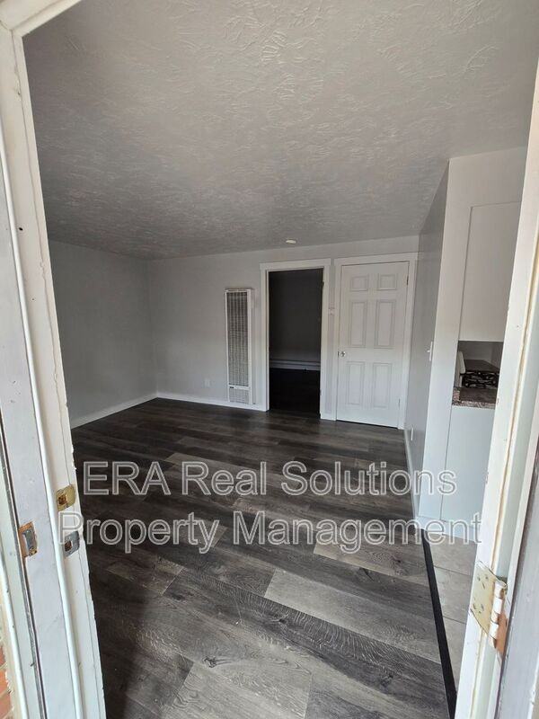 2878 Perdue Ave #C - Photo 5 of 17