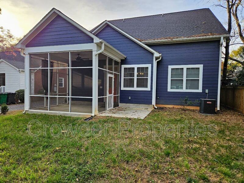 1016 Condon St - Photo 2 of 27