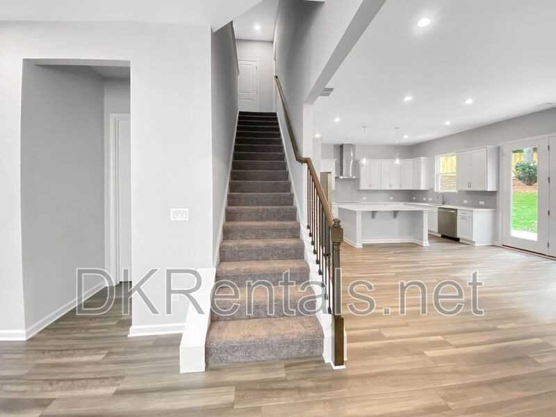 245 Birchwood Row - Photo 3 of 34