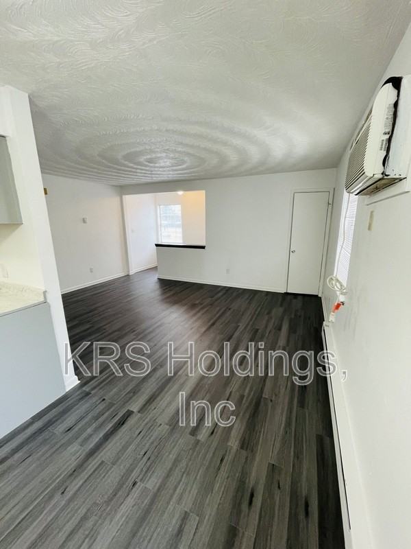 6228 Chesapeake Blvd #I - Photo 3 of 6