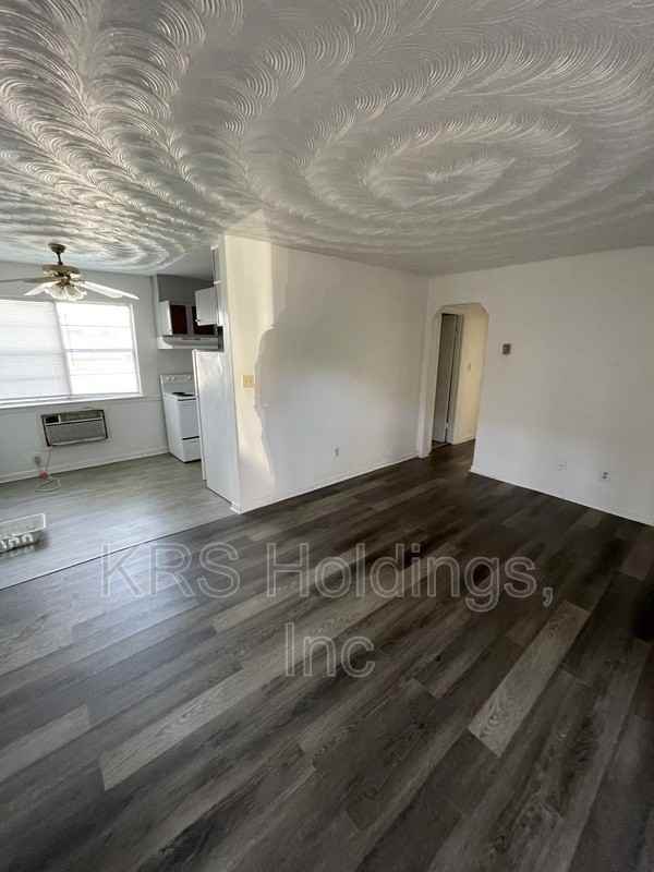 6228 Chesapeake Blvd #I - Photo 4 of 6