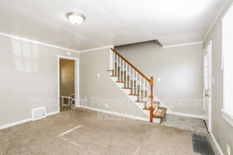 1112 W 7th St #1112W7th - Photo 2 of 10