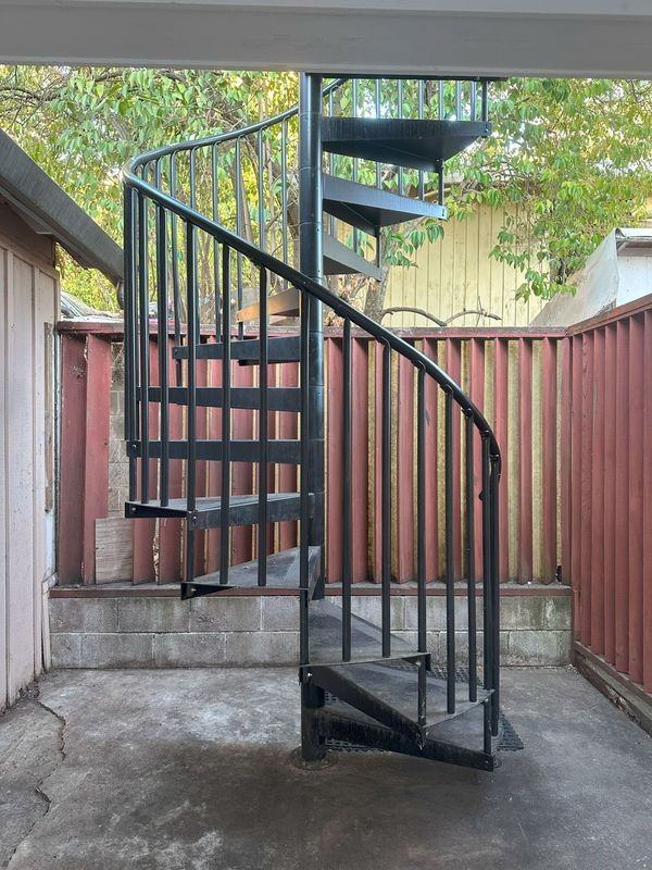 349 Lyons St ##A - Photo 2 of 9
