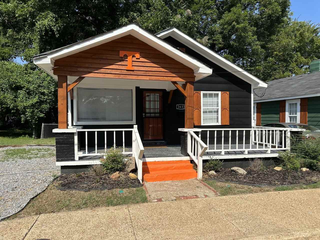 1633 Orr Street - Photo 3 of 17