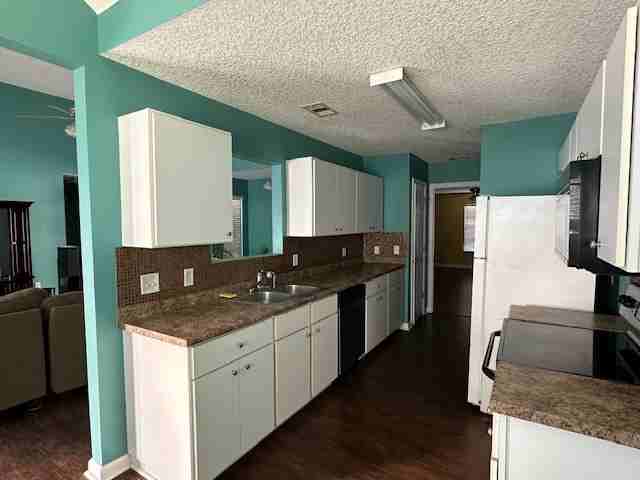 7002 White Pine Ave - Photo 4 of 16