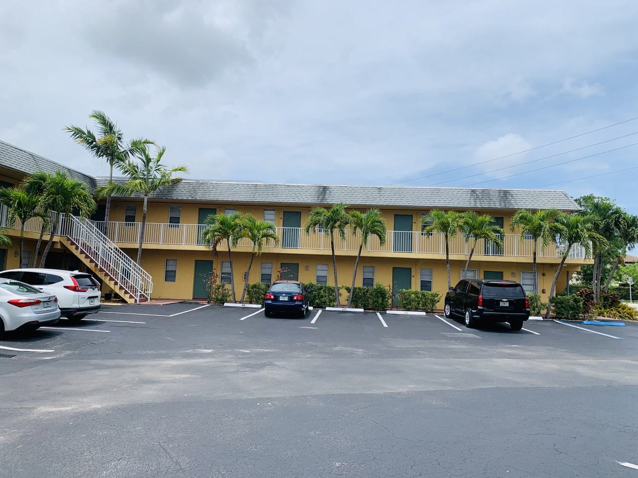 4071 N Dixie Hwy - Photo 2 of 6