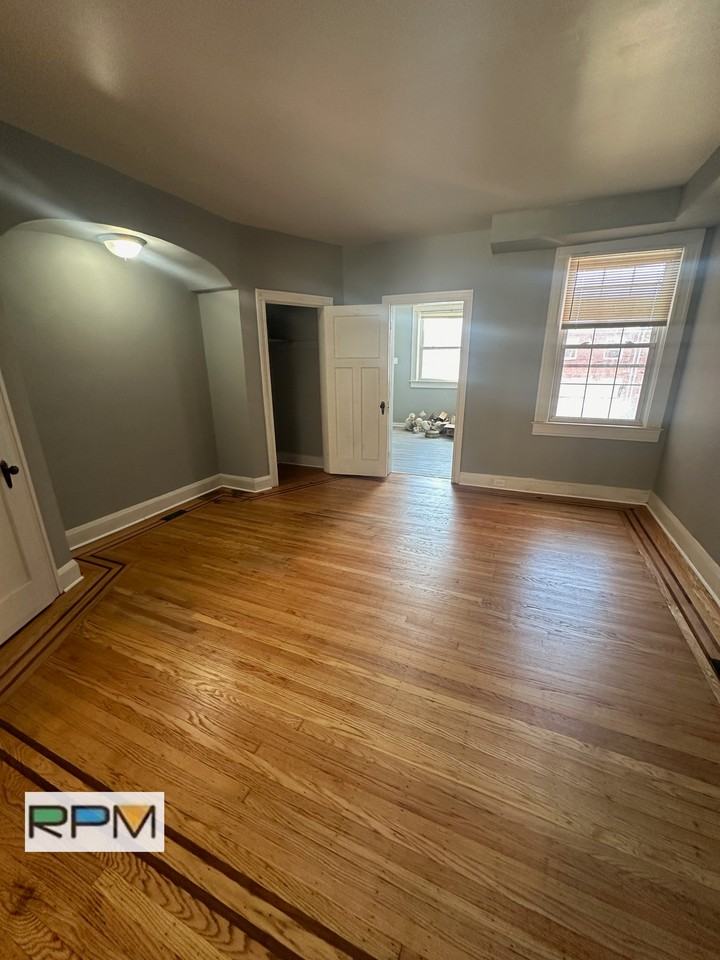 4231 Sheldon Ave - Photo 2 of 13