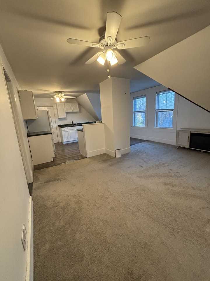 32 Lincoln St #3 - Photo 2 of 12