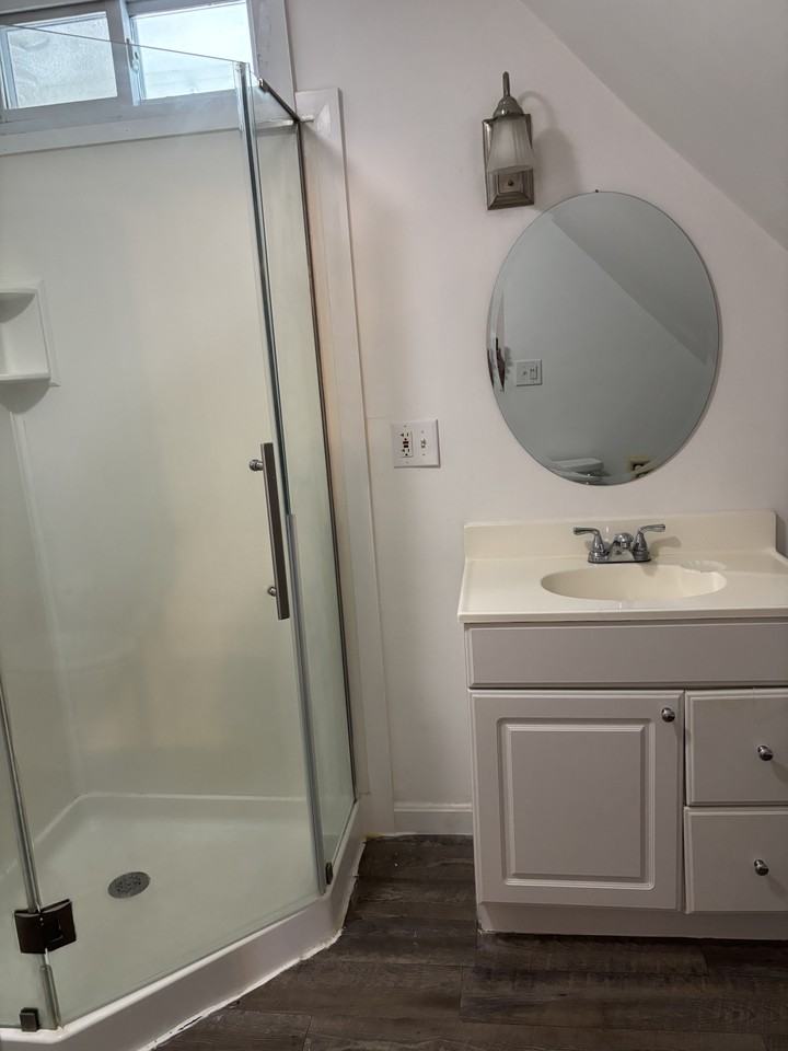 32 Lincoln St #3 - Photo 7 of 12