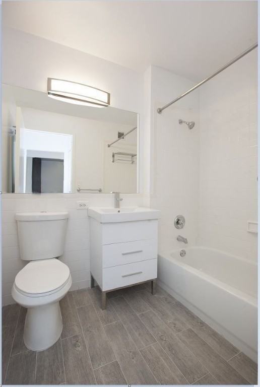 70 Battery Pl #505 - Photo 4 of 5