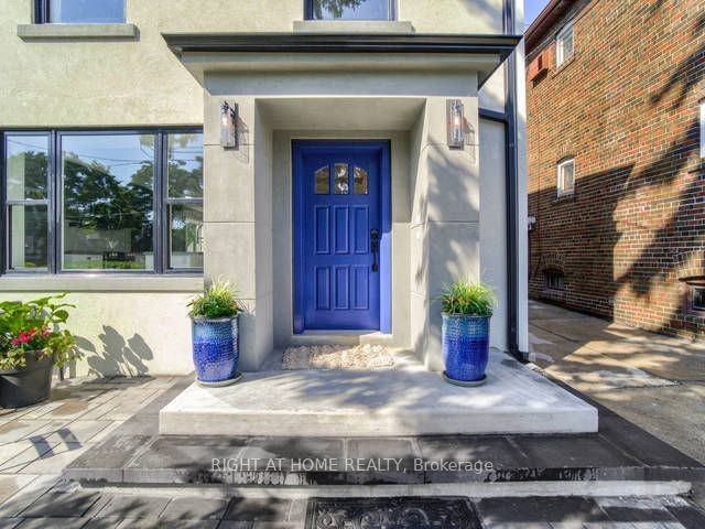 294 South Kingsway #03 - Photo 2 of 15