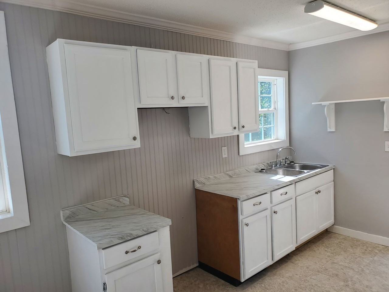 149 Circle Dr - Photo 3 of 13