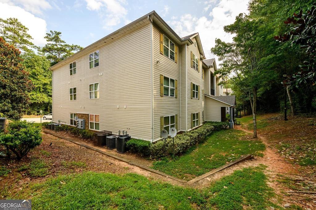 6301 Fairington Village Dr - Photo 2 of 12