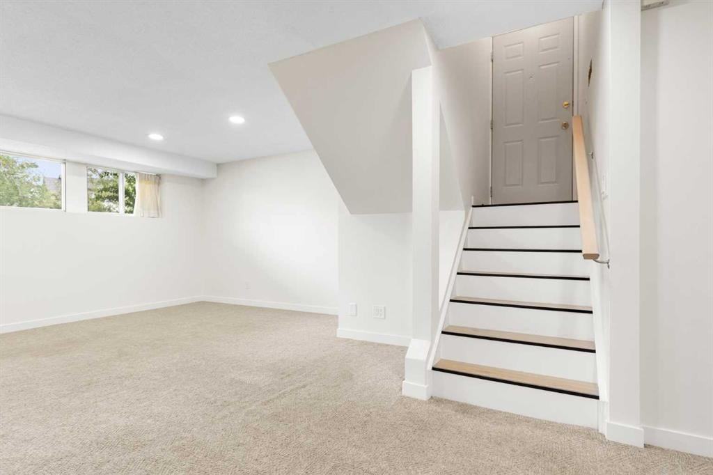 149 Bermuda Dr NW - Photo 2 of 18