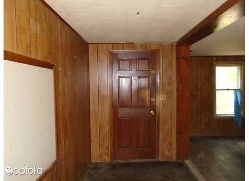 2634 E Newton St - Photo 3 of 14