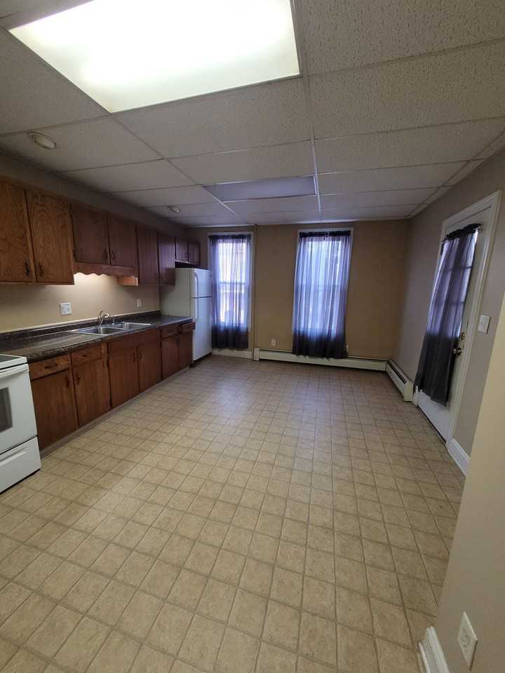 227 Pleasant Street #1 - Photo 5 of 10