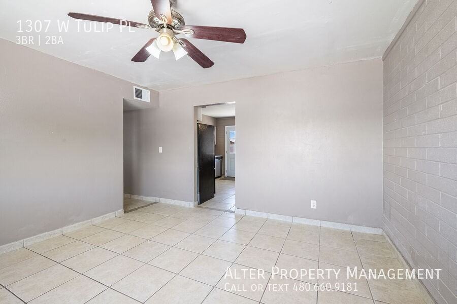 1307 W Tulip Pl - Photo 3 of 19