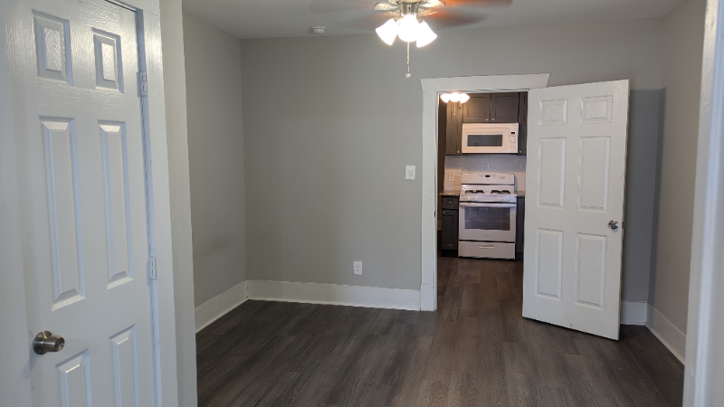 7414 Canal St #B - Photo 3 of 9