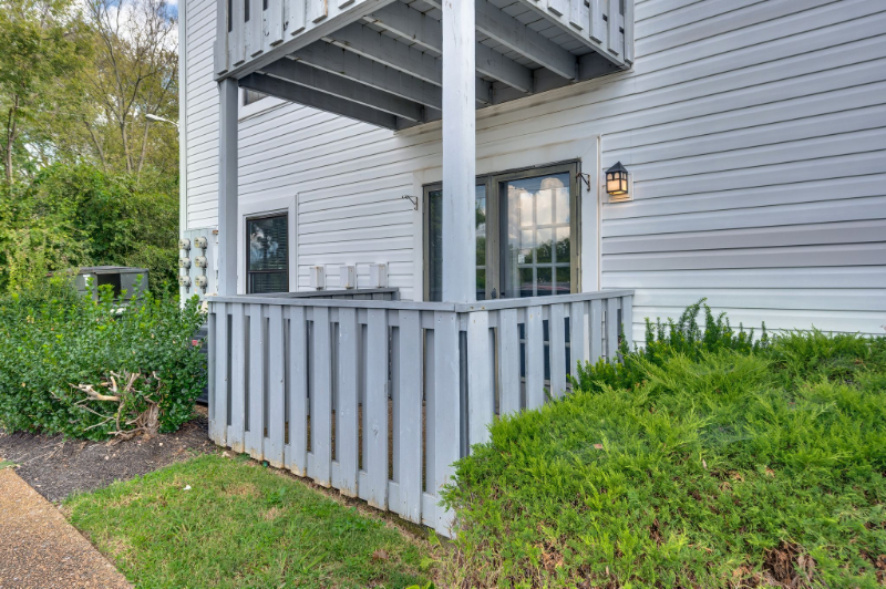 101 Prescott Pl - Photo 2 of 32