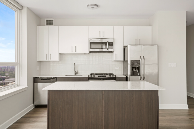 101 S Halsted St - Photo 5 of 18