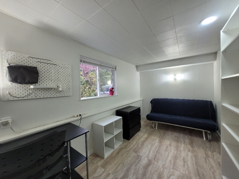 11449 5th Ave S - Photo 4 of 15