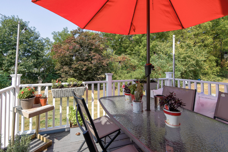 109 Brooks St - Photo 3 of 15