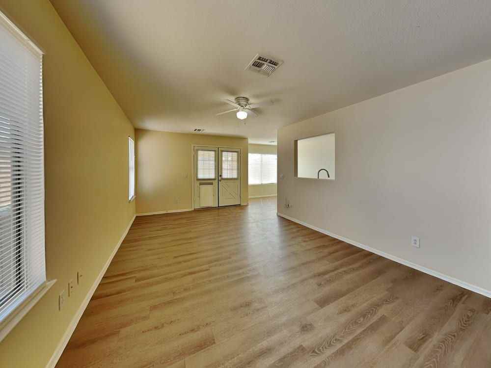 15540 W Mauna Loa Ln - Photo 3 of 14