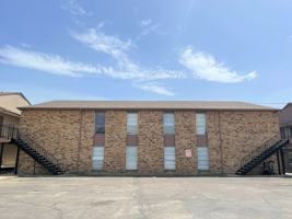 featured image of 4306 Lake Rd