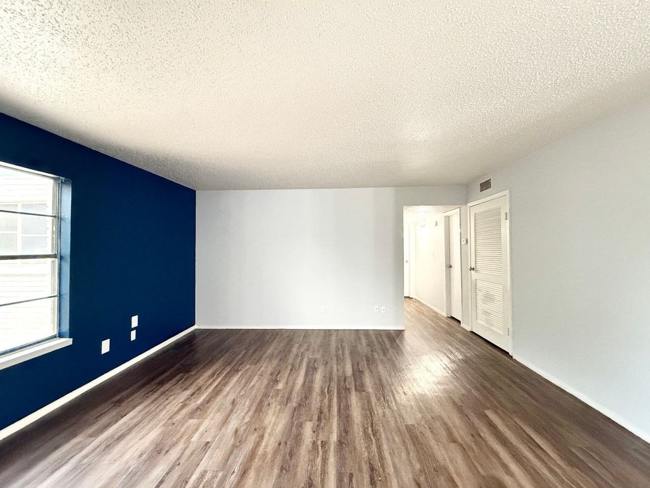 The Monark Apartments - Photo 2 of 12