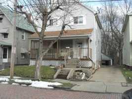 featured image of 35 Whitney Ave N