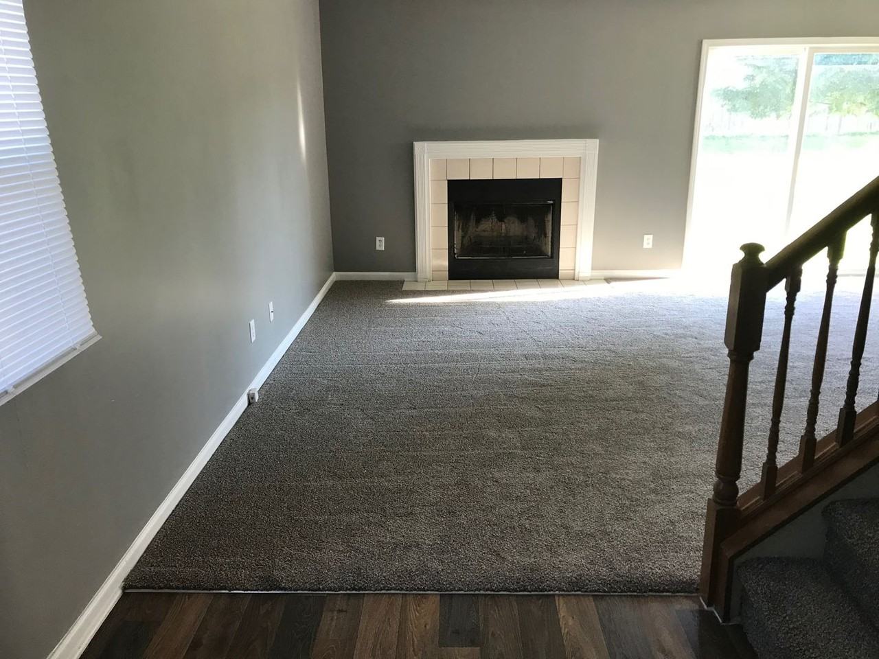 210 Gazebo Dr - Photo 2 of 12