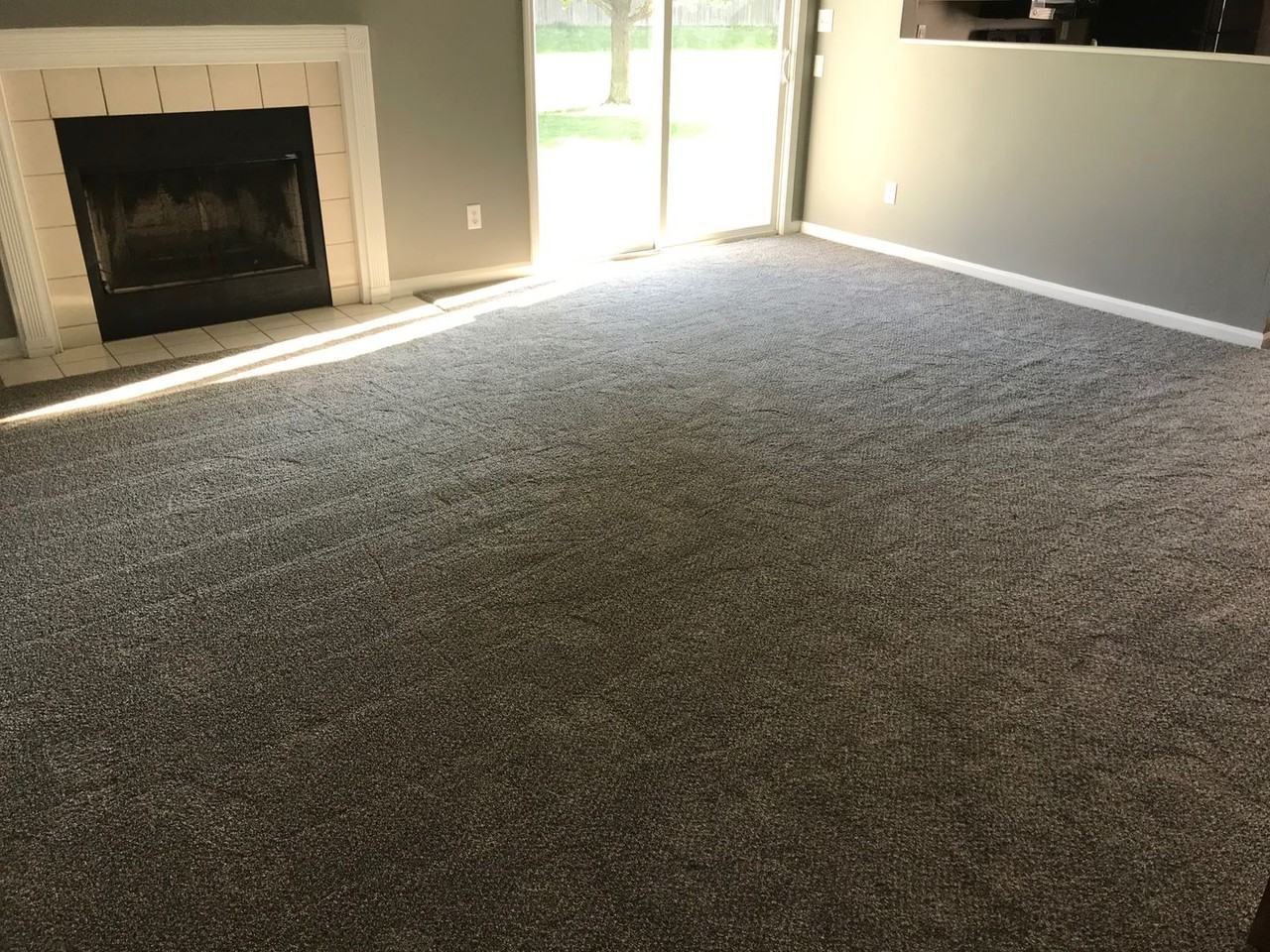 210 Gazebo Dr - Photo 3 of 12