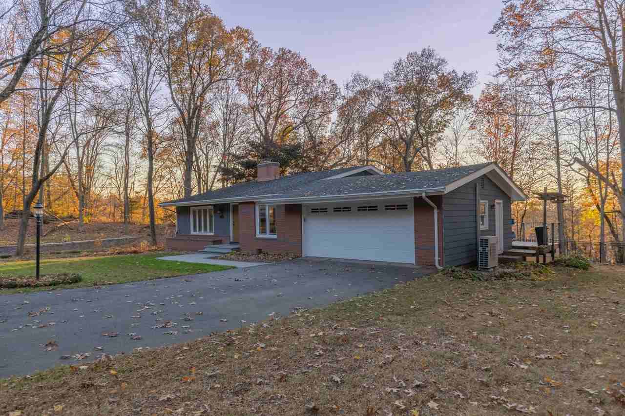 41 Glazier Dr - Photo 3 of 34