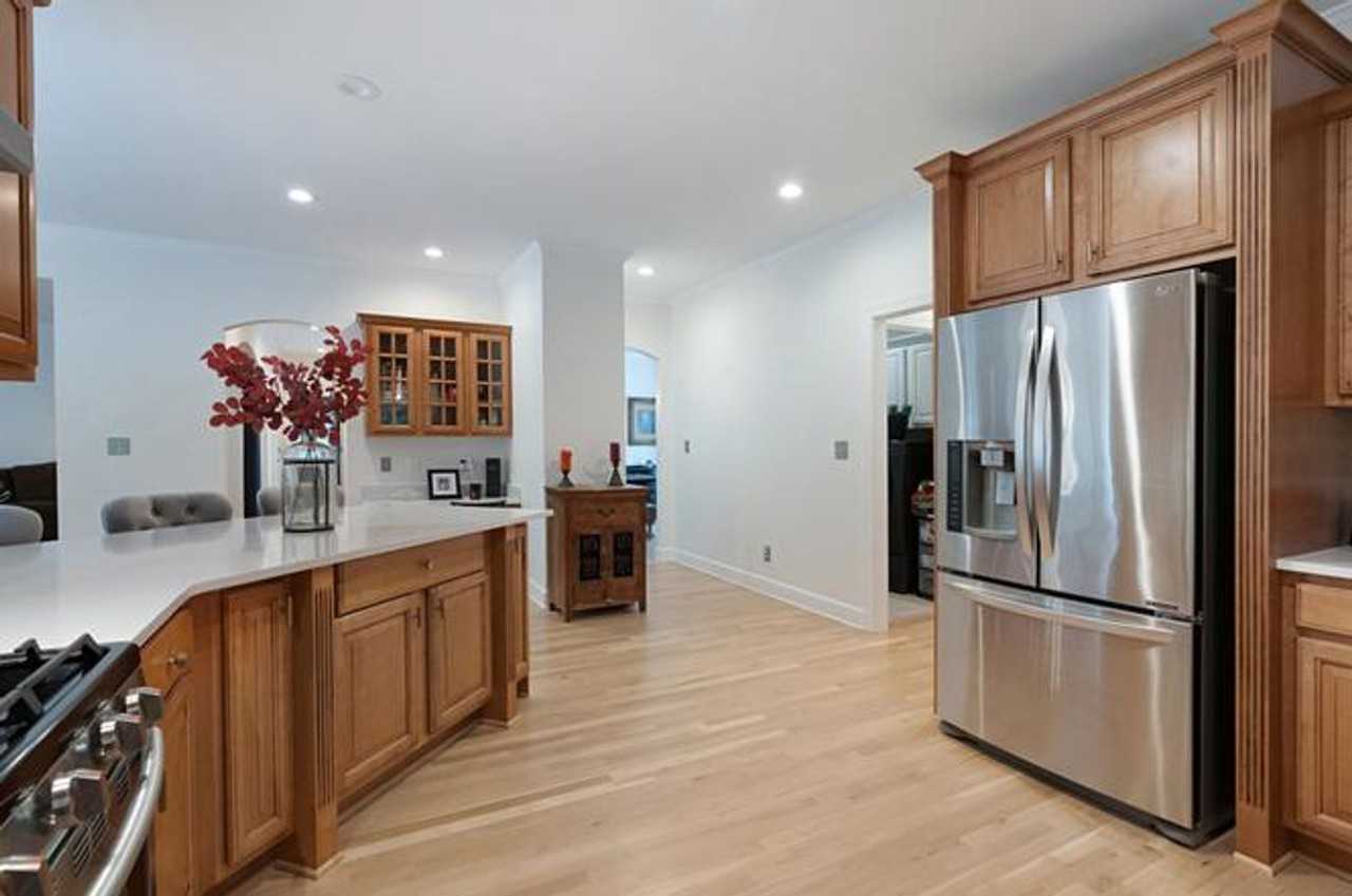 1017 Alcove Ct - Photo 4 of 35