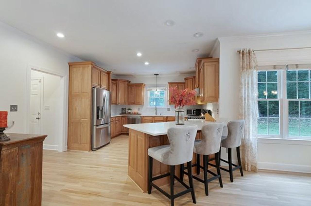 1017 Alcove Ct - Photo 6 of 35