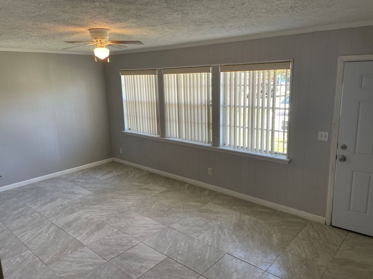 1510 Clay Ave #A - Photo 2 of 13