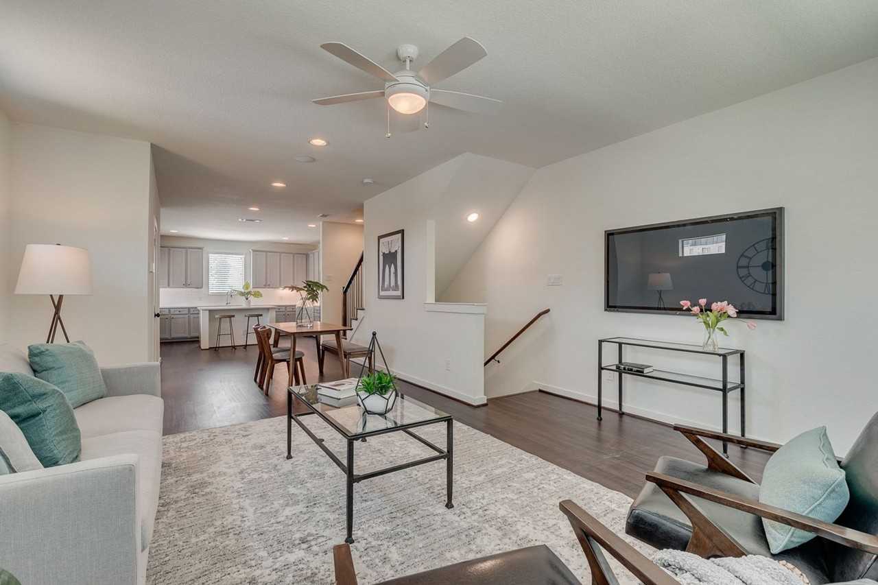 3119 Greene Ave - Photo 5 of 28