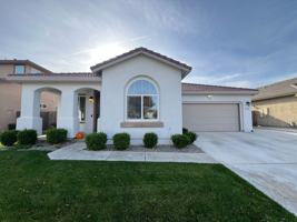 featured image of 525 Ashwood Ln