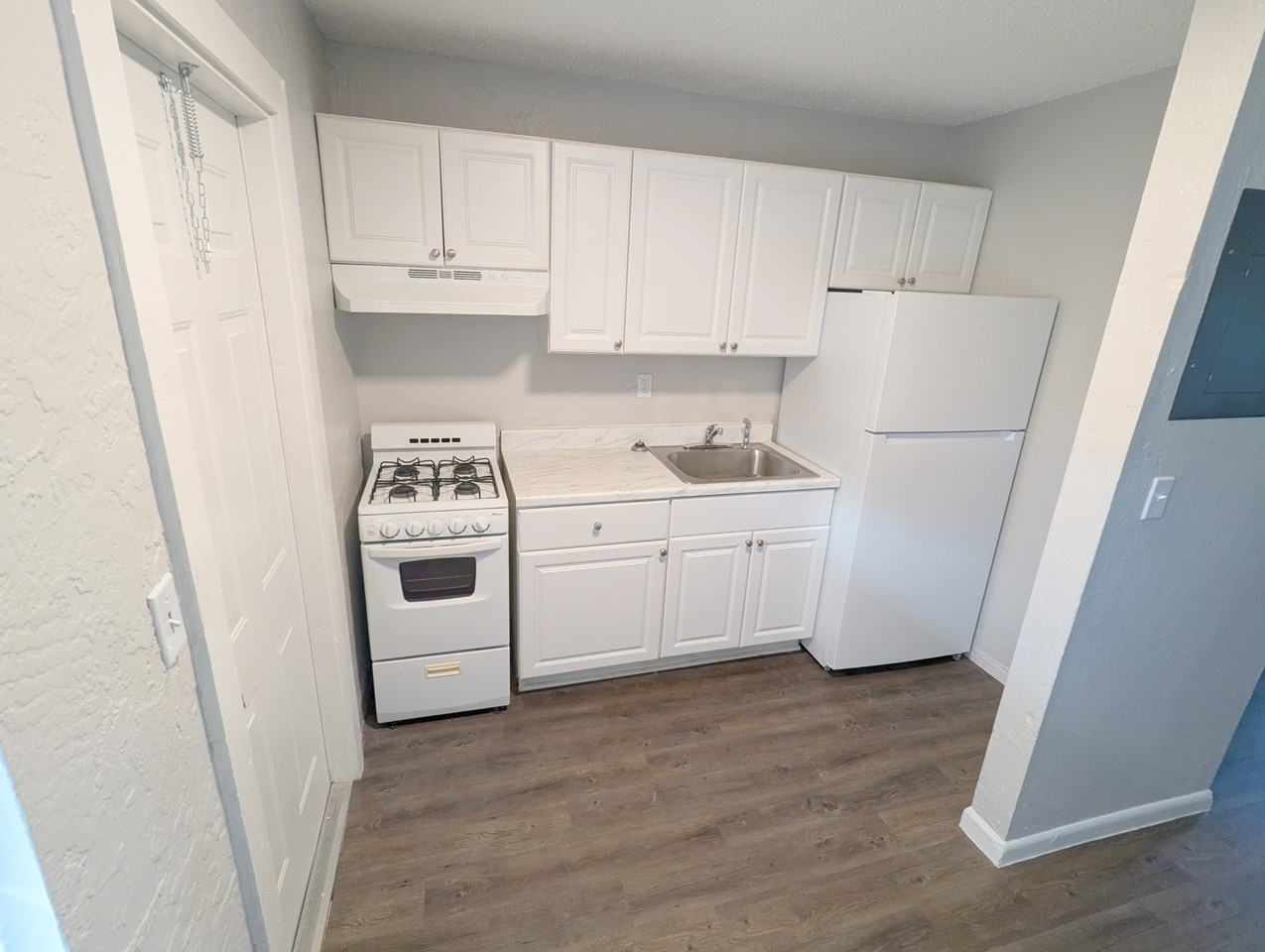 421 Revere Rd #423 - Photo 5 of 18