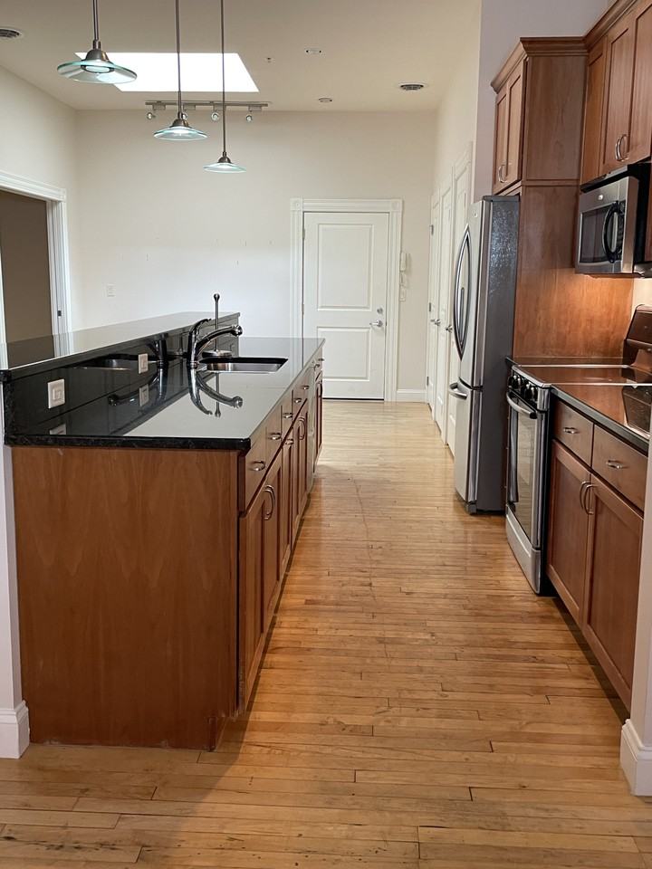 9 N Centre St #302 - Photo 3 of 11