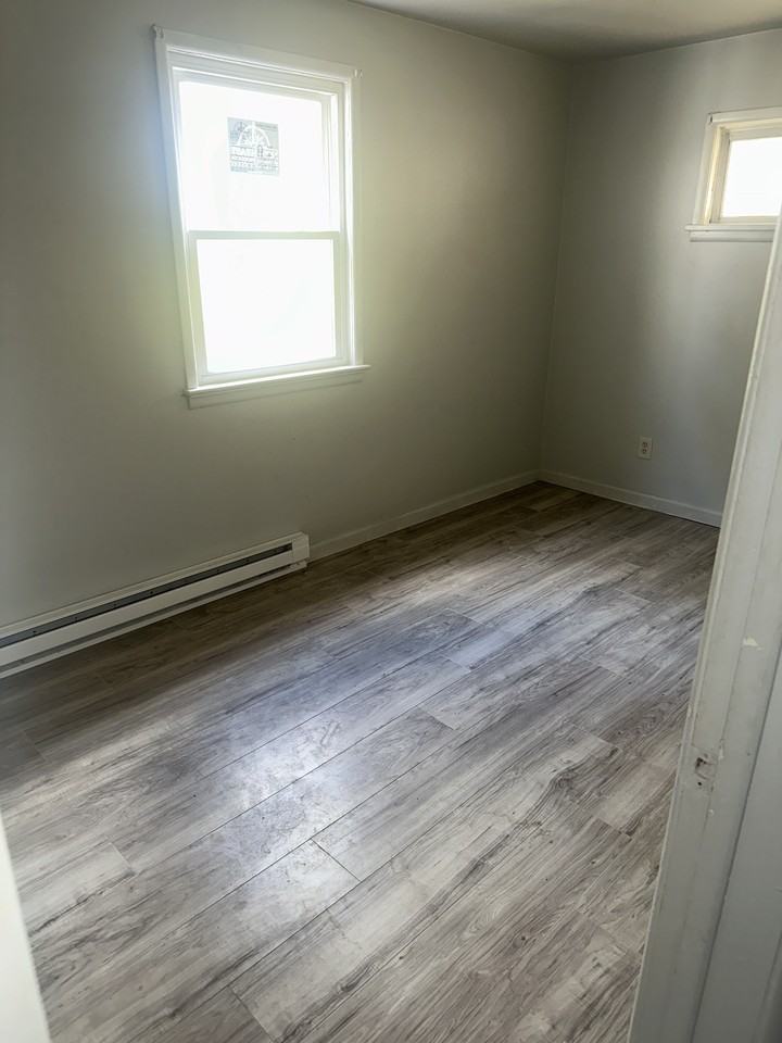 311 Strode Ave #A - Photo 5 of 8