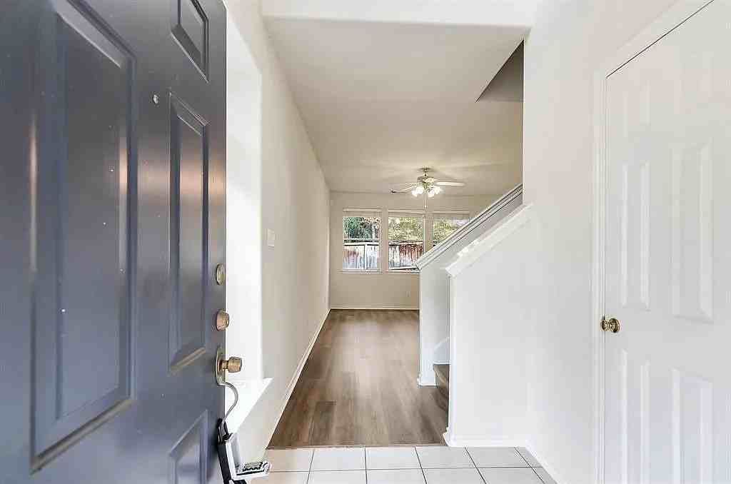 2 Peachridge Pl - Photo 4 of 30